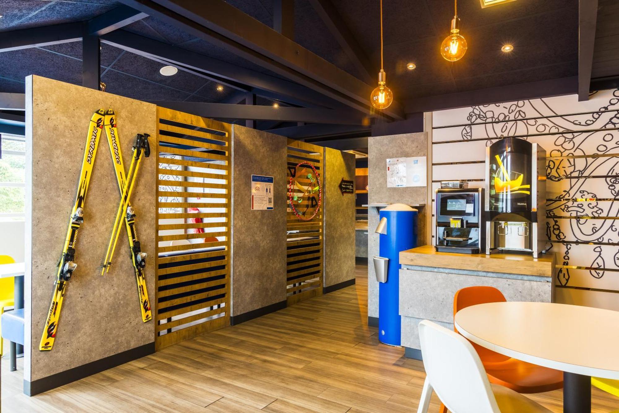 Ibis Budget Issy Les Moulineaux Paris Ouest Bagian luar foto