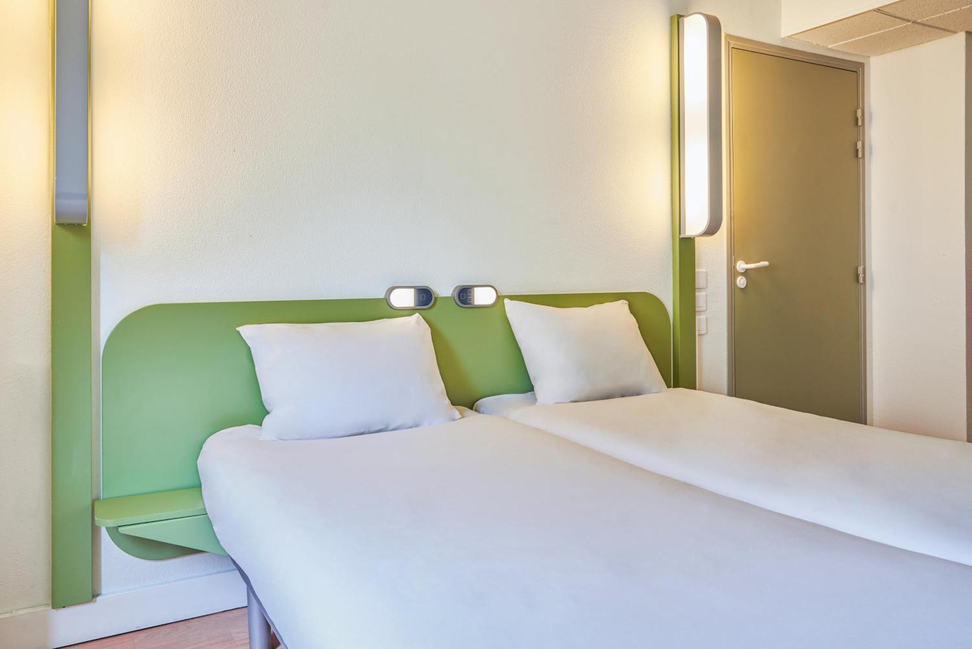Ibis Budget Issy Les Moulineaux Paris Ouest Bagian luar foto
