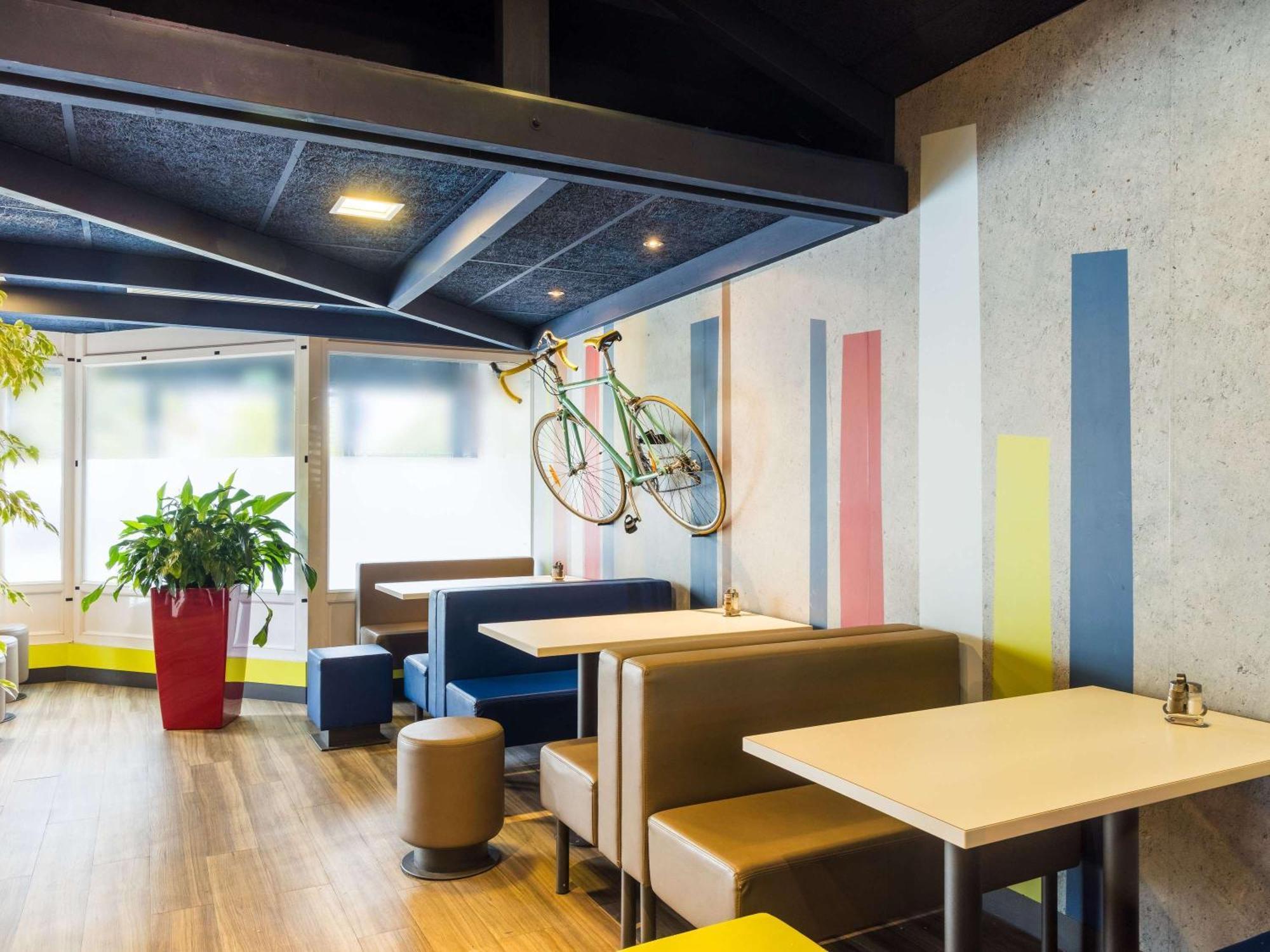 Ibis Budget Issy Les Moulineaux Paris Ouest Bagian luar foto