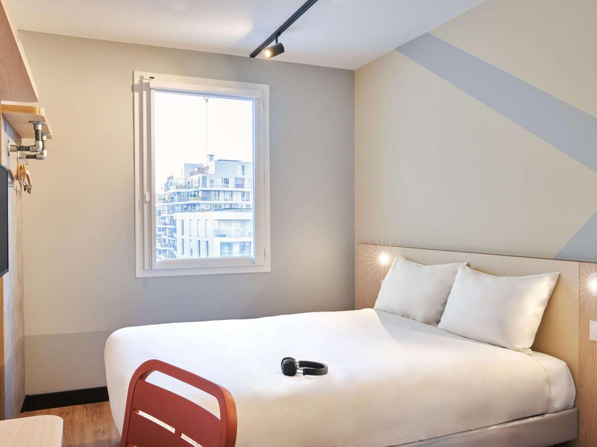 Ibis Budget Issy Les Moulineaux Paris Ouest Bagian luar foto