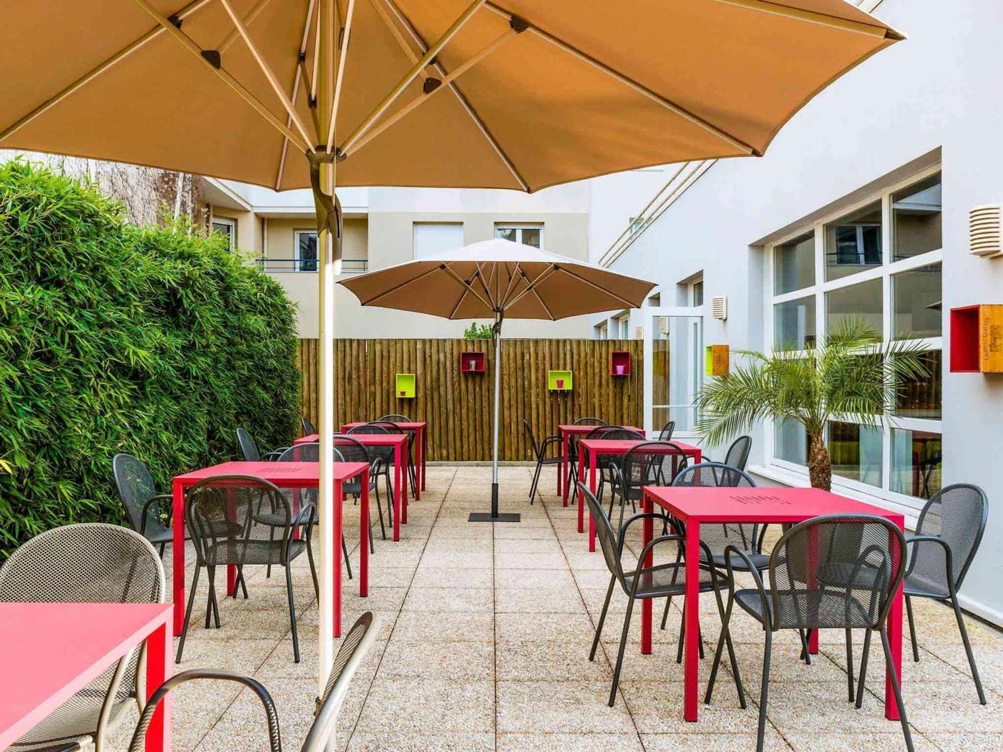 Ibis Budget Issy Les Moulineaux Paris Ouest Bagian luar foto